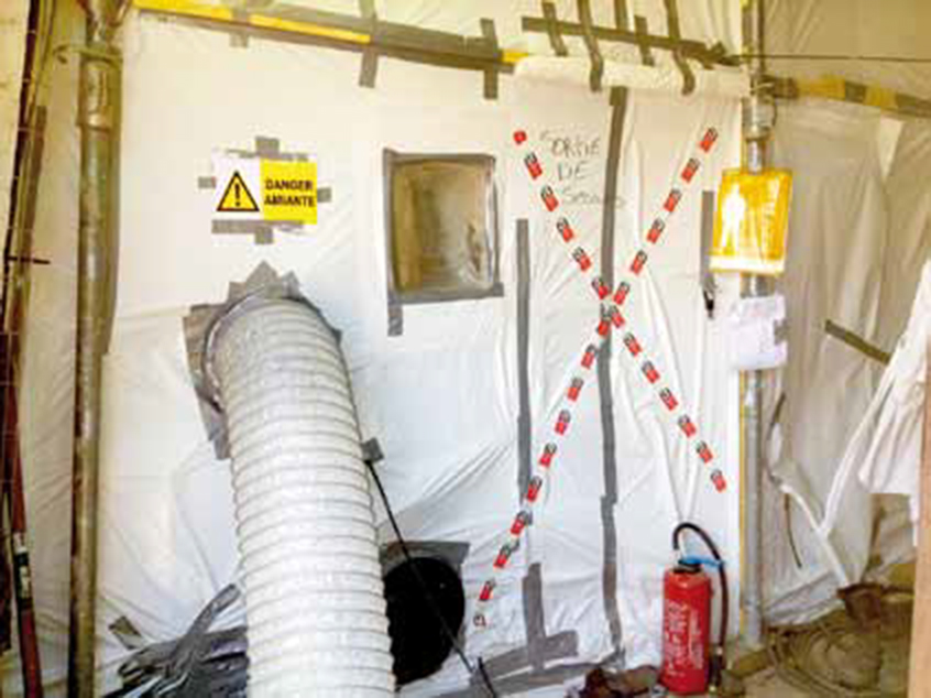 Désamiantage d'un bâtiment industriel dans le Nord